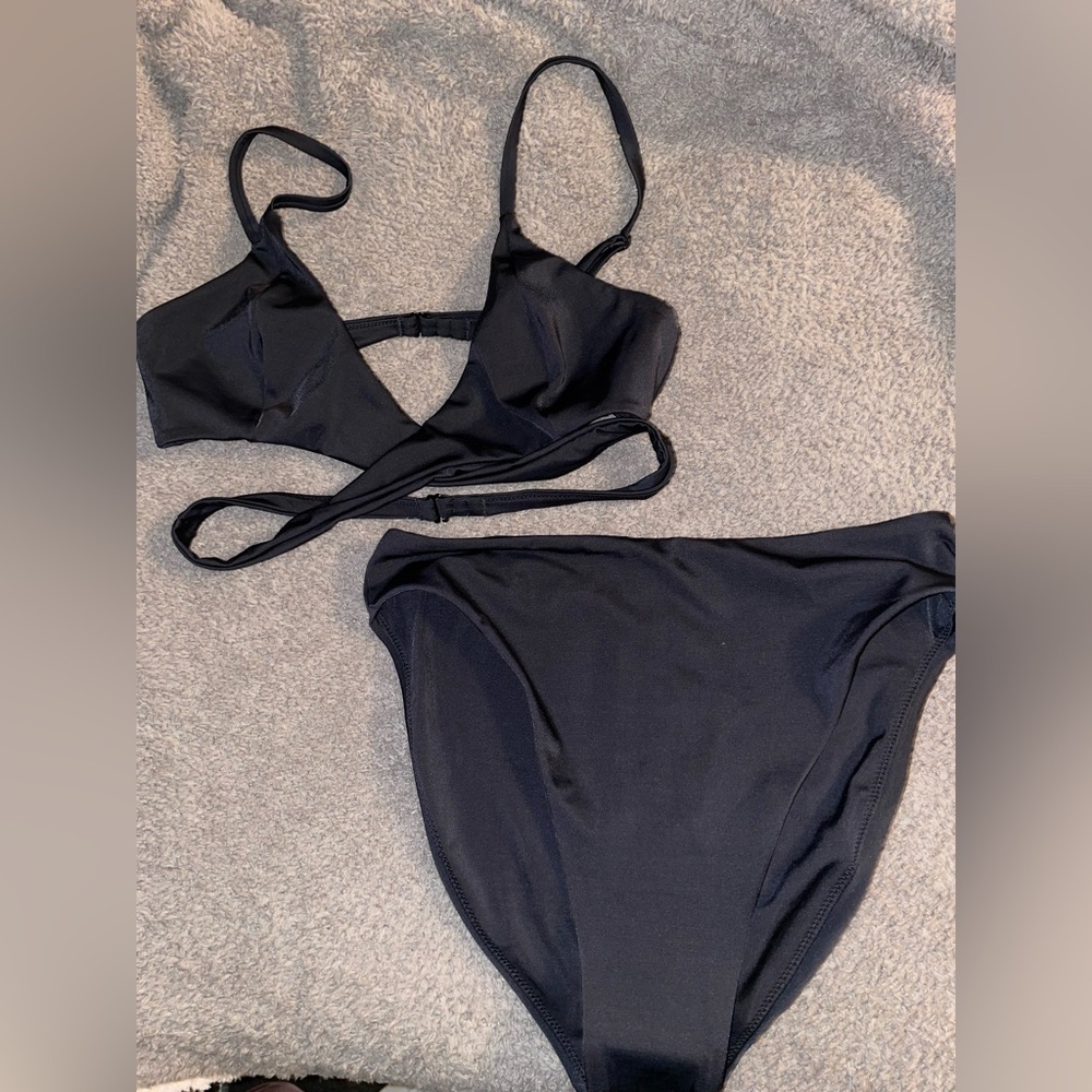 Black bikini from Parade